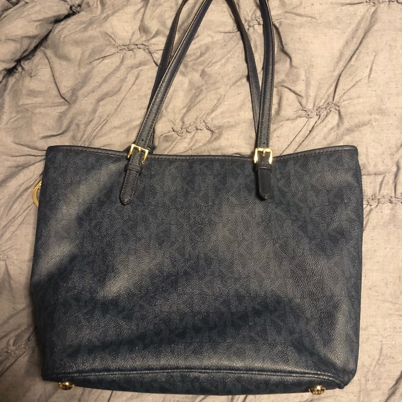 Navy Blue Jet Set Tote With Large Snap Pocket - Picture 2 of 6